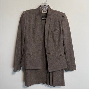 Vintage 1970s 100% wool skirt suit set